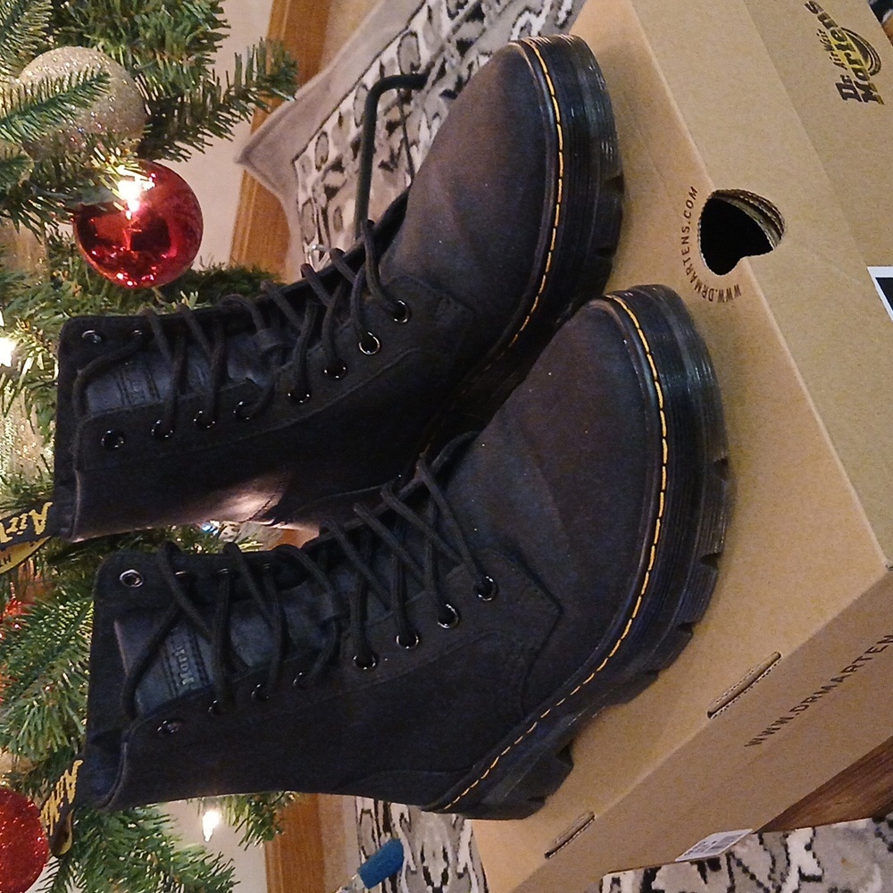 Dr Martens Combs Leather Black Size 7m/8w - Picture 2 of 13